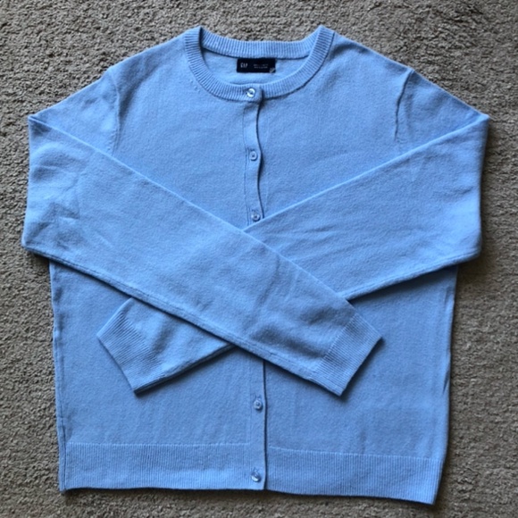 Gap - Crewneck Cardigan Sweater. - Picture 1 of 2